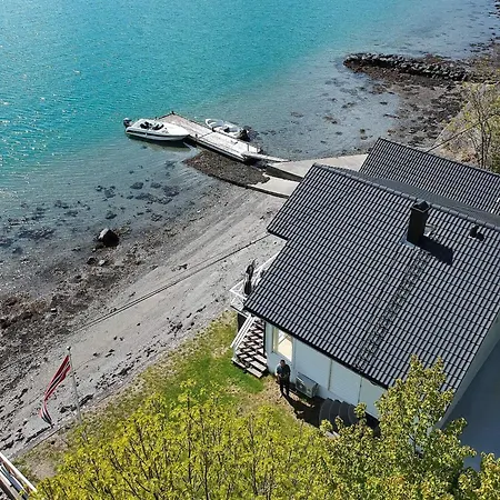 Сasa de vacaciones 6 Person In Etne *